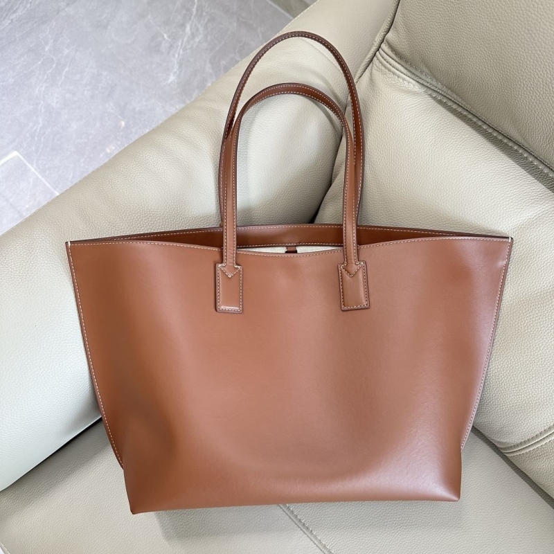 Bv*b*rry shopping bags